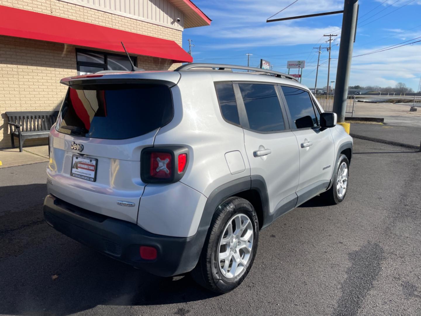 2016 Silver Jeep Renegade (ZACCJABT4GP) with an 4-Cyl, MultiAir, 2.4L engine, Automatic, 9-Spd transmission, located at 8008 Warden Rd, Sherwood, AR, 72120, (501) 801-6100, 34.830078, -92.186684 - Photo#7